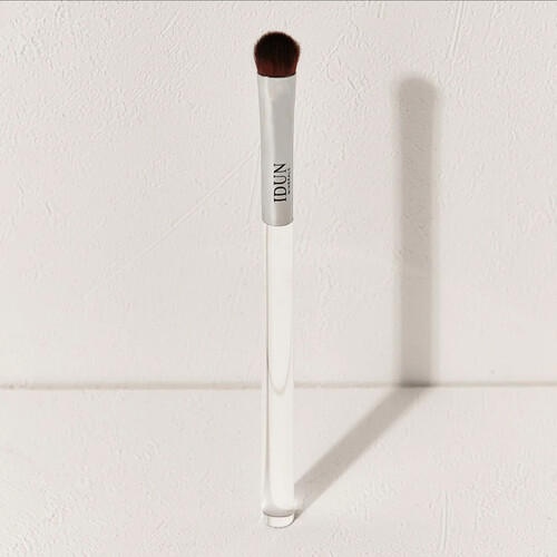 Idun Brush Precision Eyeshadow brush